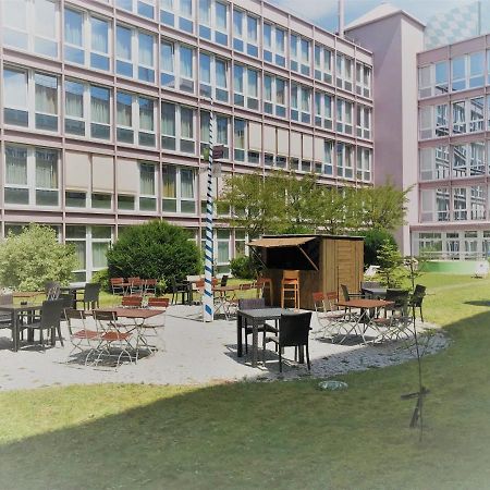 Styles Hotel Muenchen Messe Εξωτερικό φωτογραφία