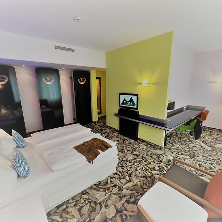Styles Hotel Muenchen Messe Εξωτερικό φωτογραφία