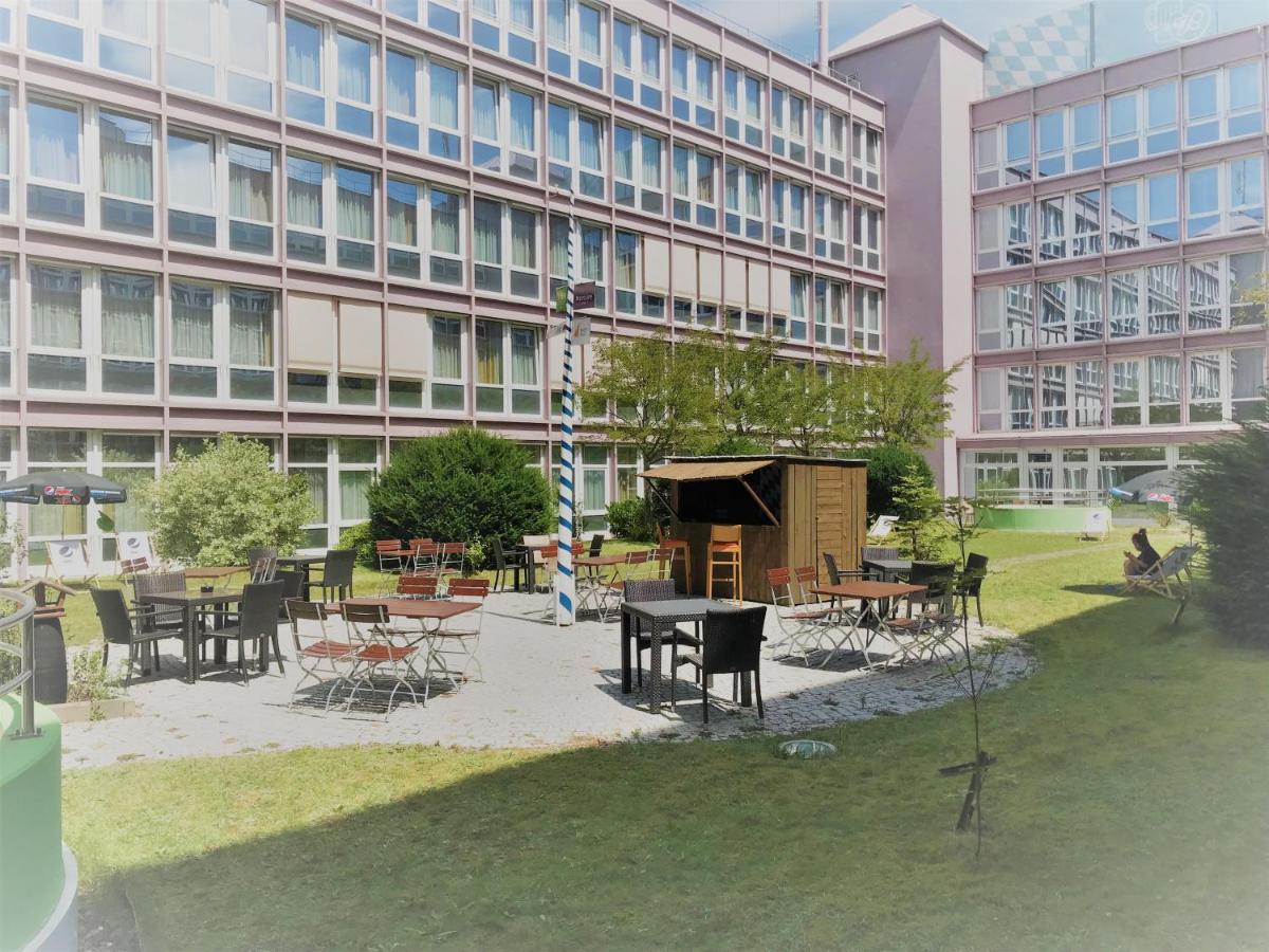 Styles Hotel Muenchen Messe Εξωτερικό φωτογραφία